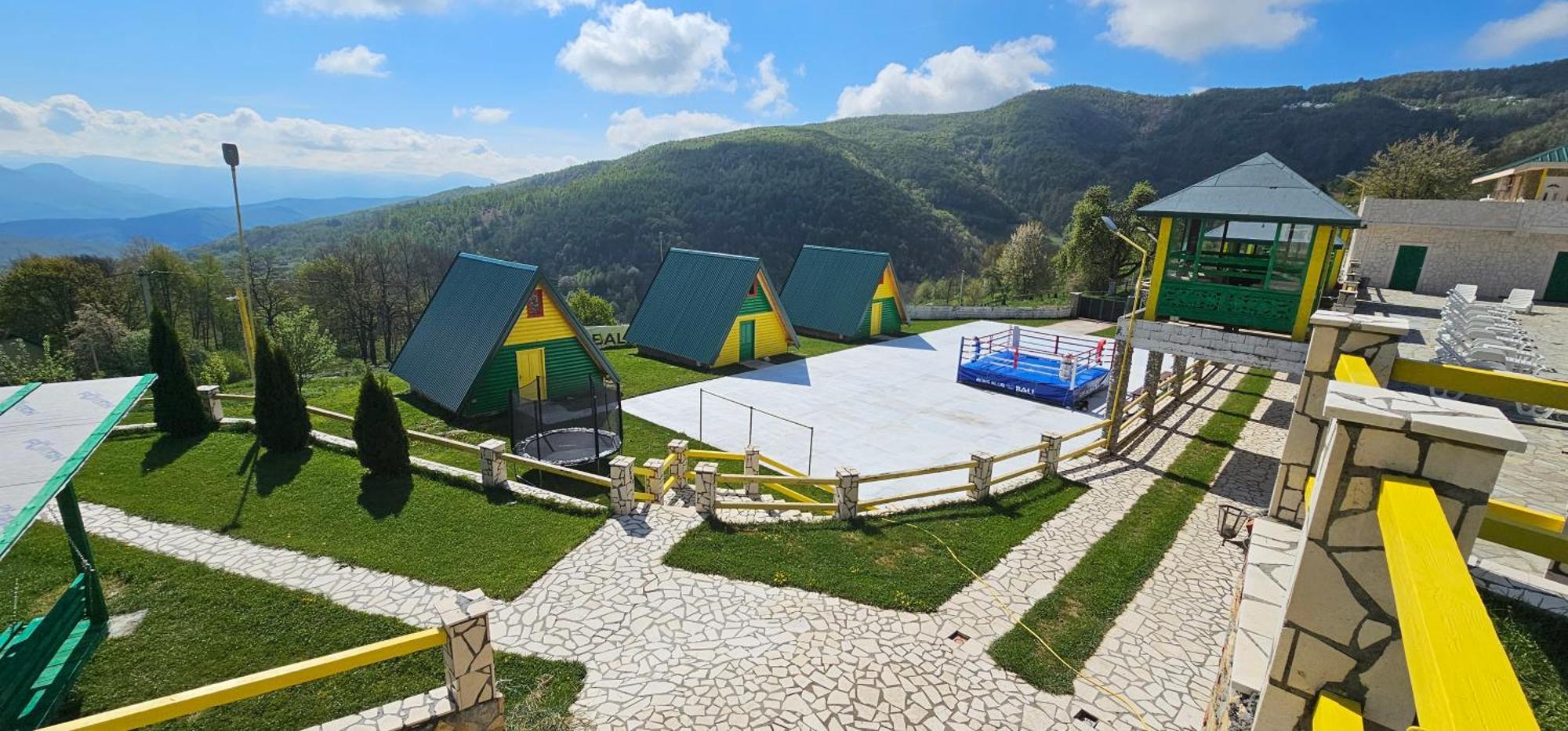Bali Mountain Resort Montenegro ビイェロ・ポリェ エクステリア 写真