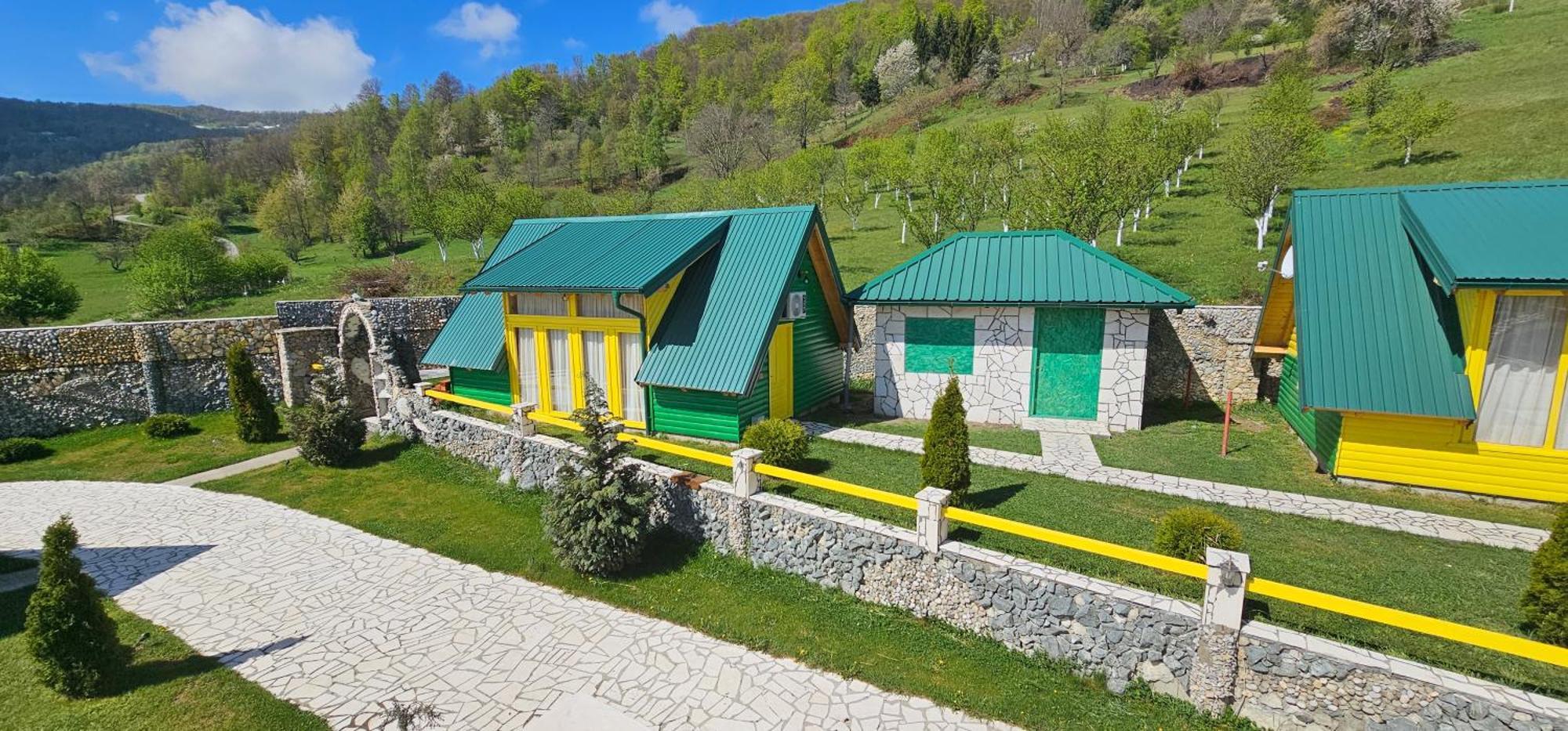 Bali Mountain Resort Montenegro ビイェロ・ポリェ エクステリア 写真