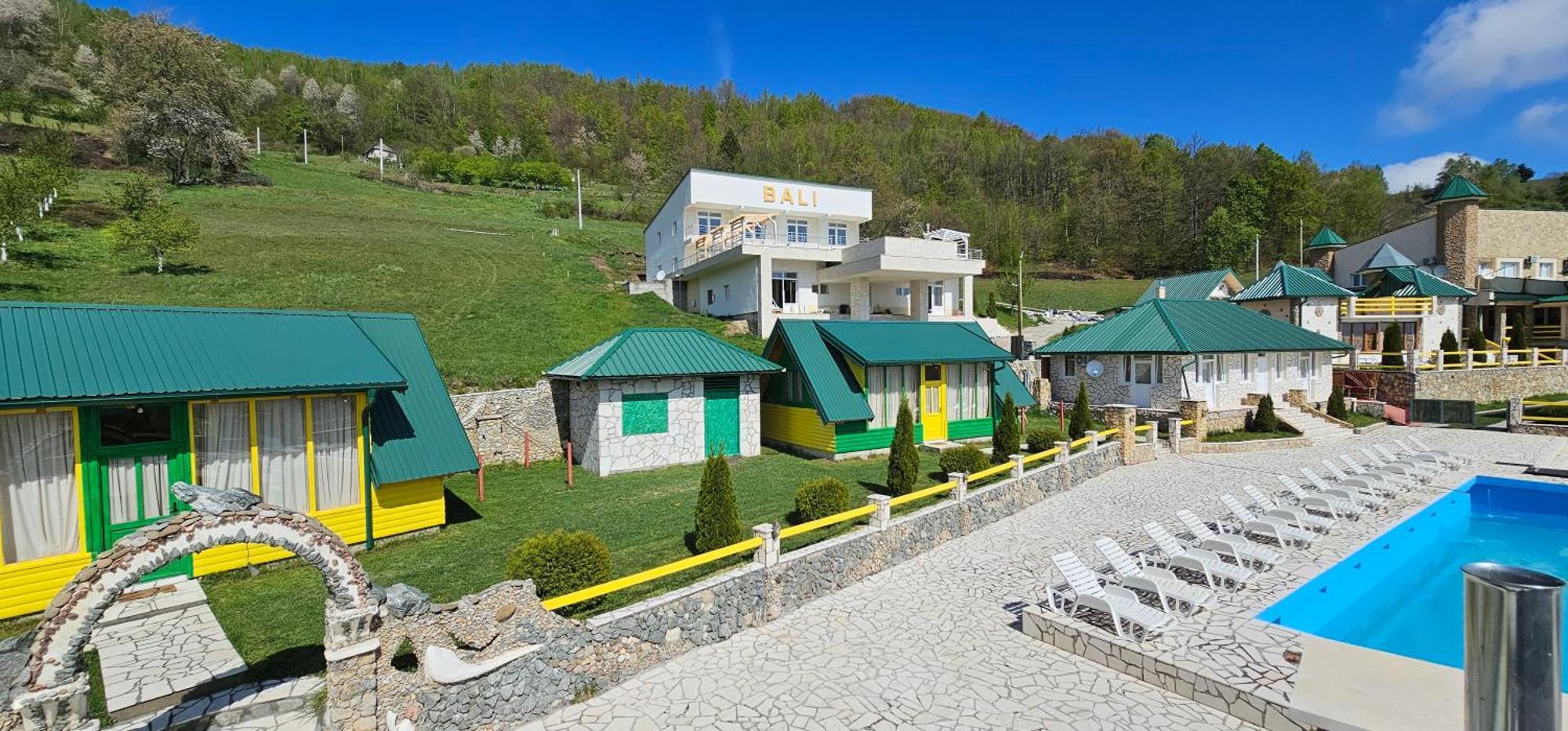 Bali Mountain Resort Montenegro ビイェロ・ポリェ エクステリア 写真