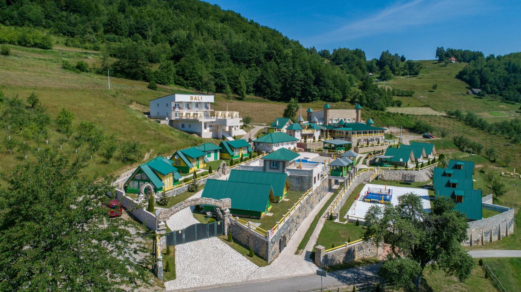 Bali Mountain Resort Montenegro ビイェロ・ポリェ エクステリア 写真