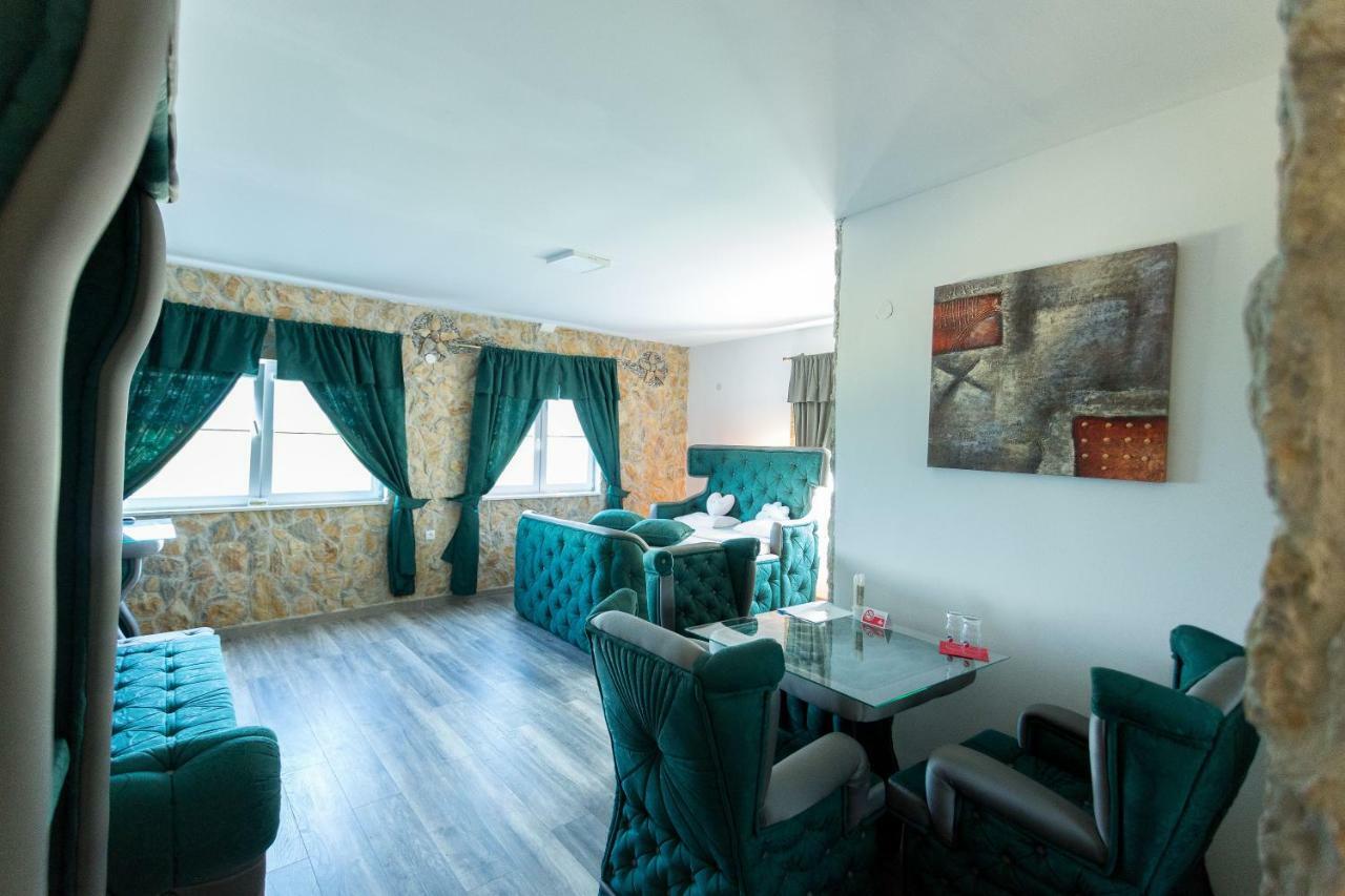 Bali Mountain Resort Montenegro ビイェロ・ポリェ エクステリア 写真